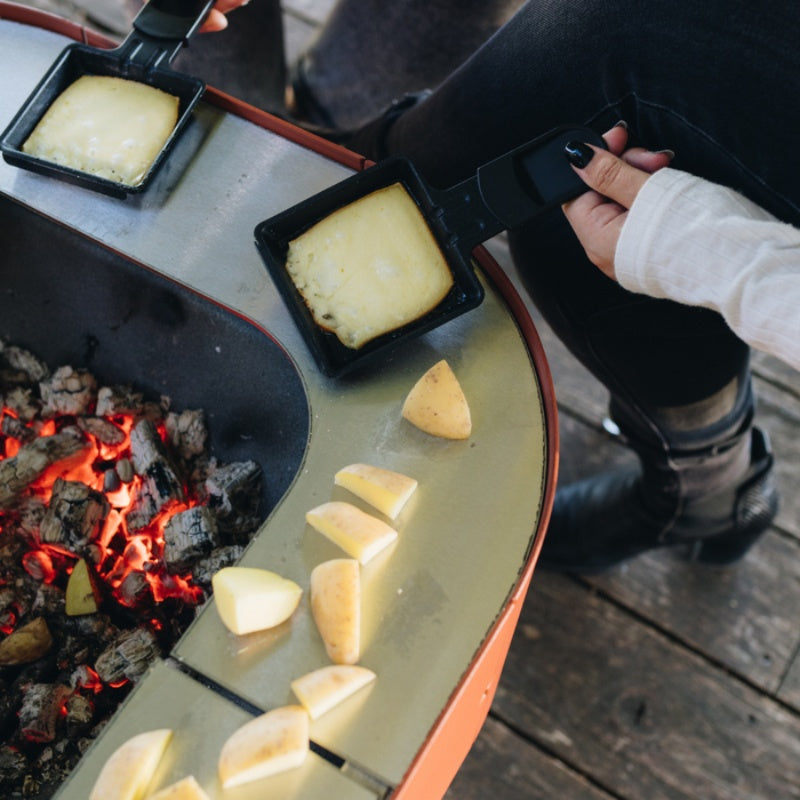 ALUVY SAM Low Brazier Terracota Melting Cheese in pan