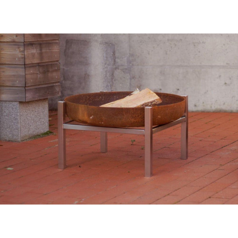 Alfred-Riess Inuvik Steel Fire PIt on Brick pavers