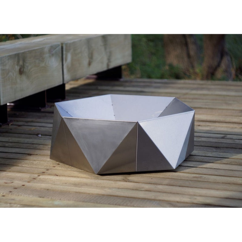 Alfred-Riess-Sesiakampis Stainless Steel Fire Pit on wooden deck