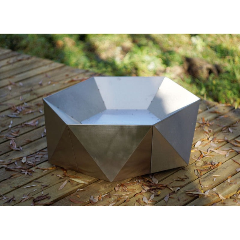 Alfred-Riess-Sesiakampis Stainless Steel Fire Pit Top View on wooden deck
