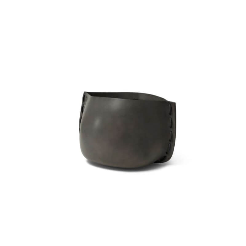 Blinde Design Stitch 50 Concrete Planter Natural Black