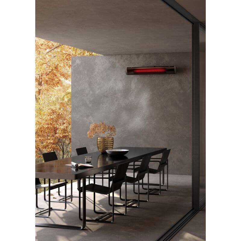 Heatscope Pure+3000W wall mounted outside dining