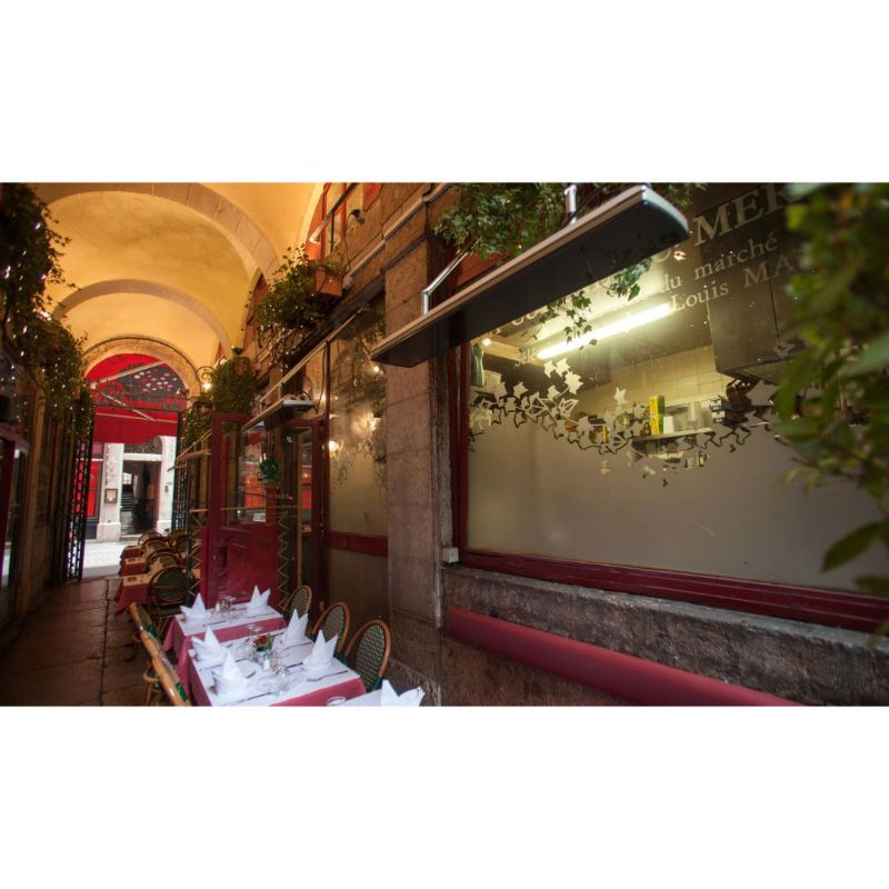 Heatscope Vision 3200W restaurant shot