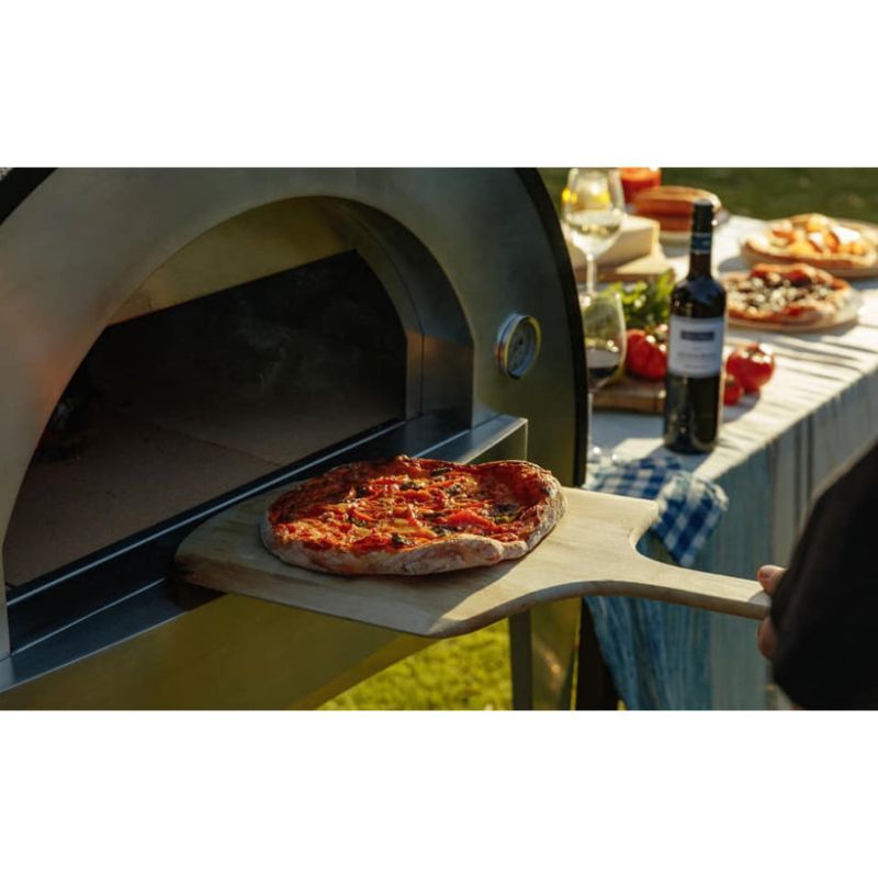 Napoli Vesuvio 650 Pizza Oven Lifestyle