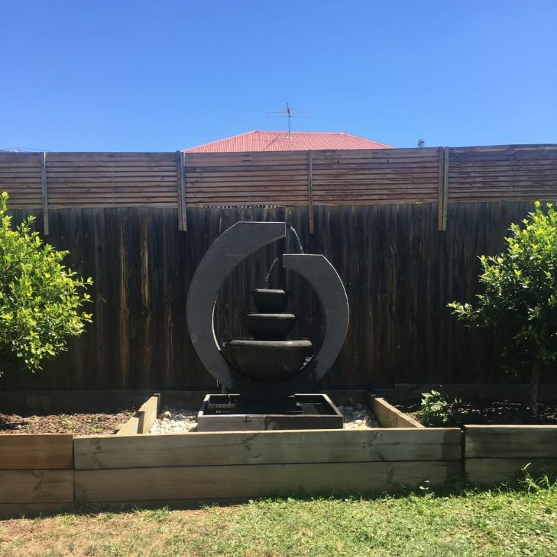 Original Eclipse Fountain Large Charcoal lawn